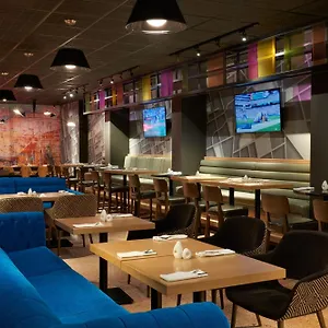 https://international-plaza-hotel.niagara-fallshotels.com