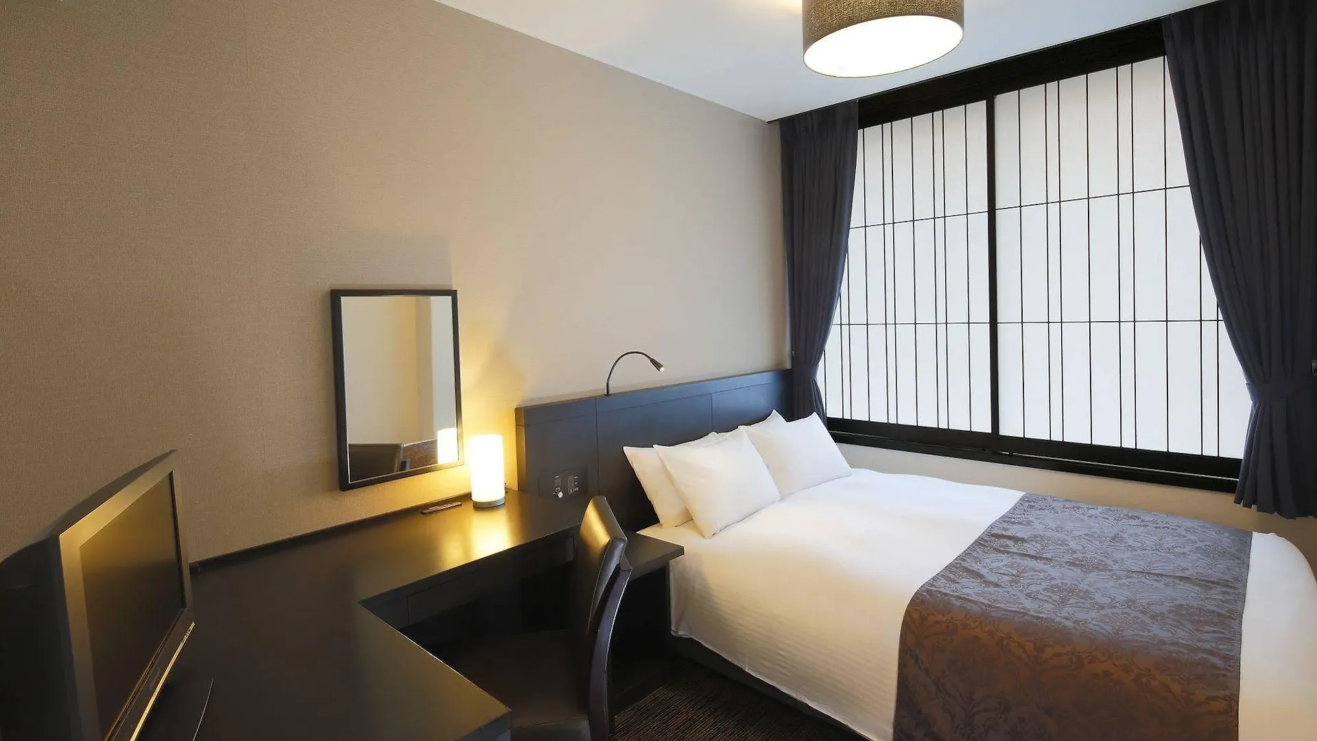 Kyoto Tower Hotel 4*,  Japão