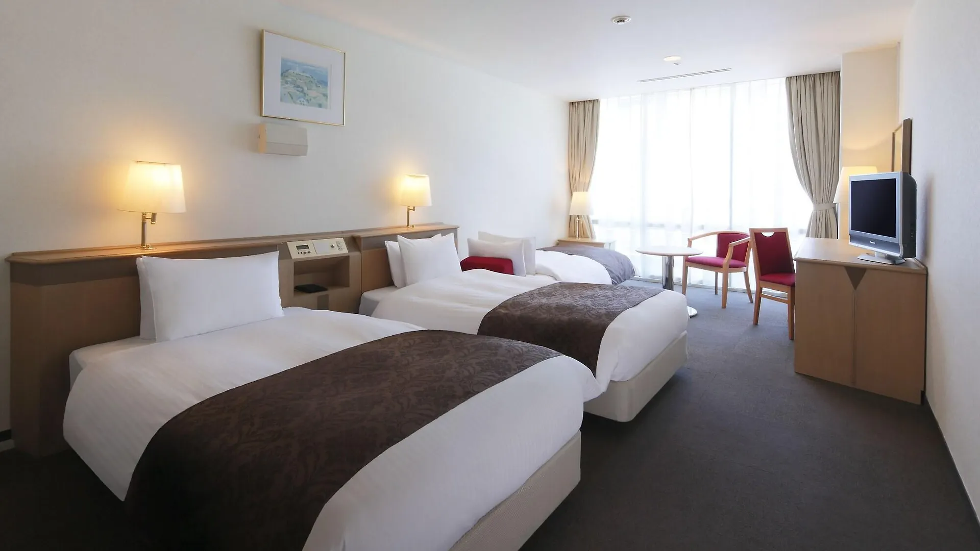 Kyoto Tower Hotel 4*,