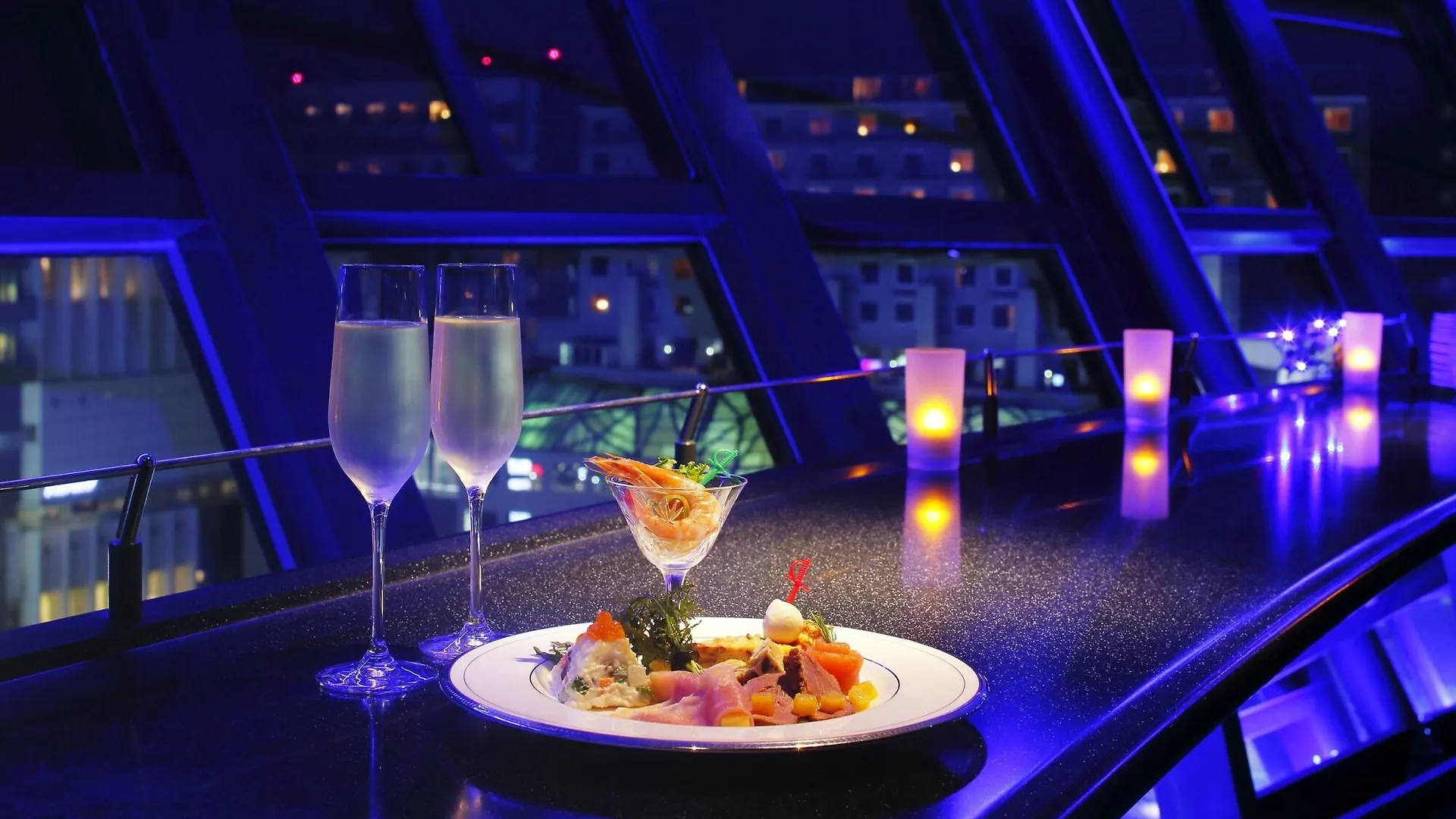 Kyoto Tower Hotel 4*,